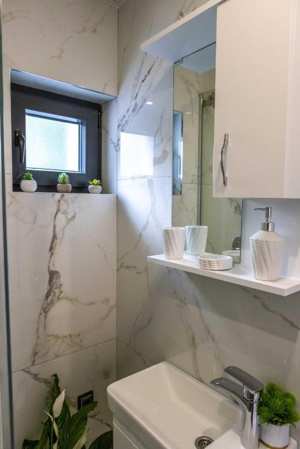 Rubikon Free Parking Apartmani Dusanovac المظهر الخارجي الصورة