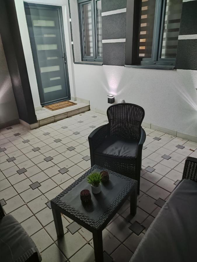 Rubikon Free Parking Apartmani Dusanovac المظهر الخارجي الصورة